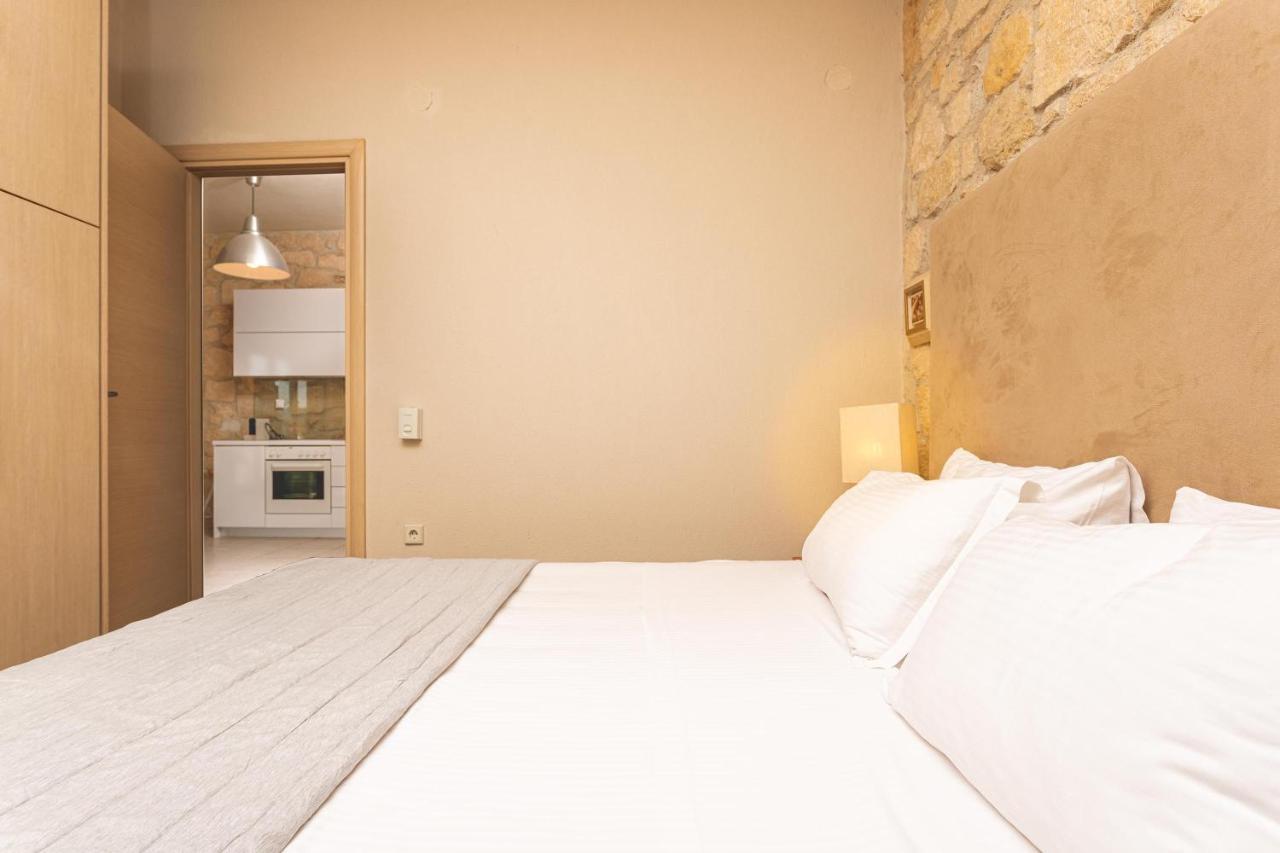 Pure White Suite Elani Siviri Bagian luar foto